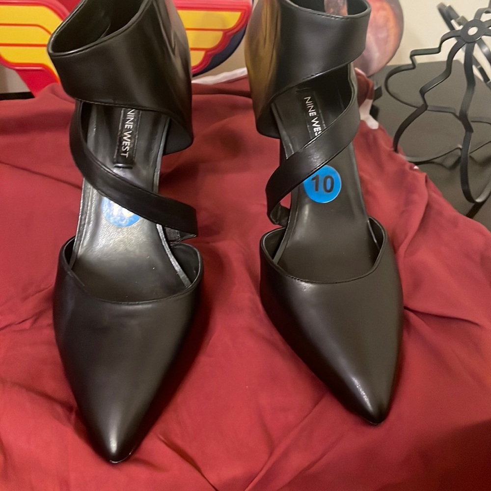 Nine West Womens size 10